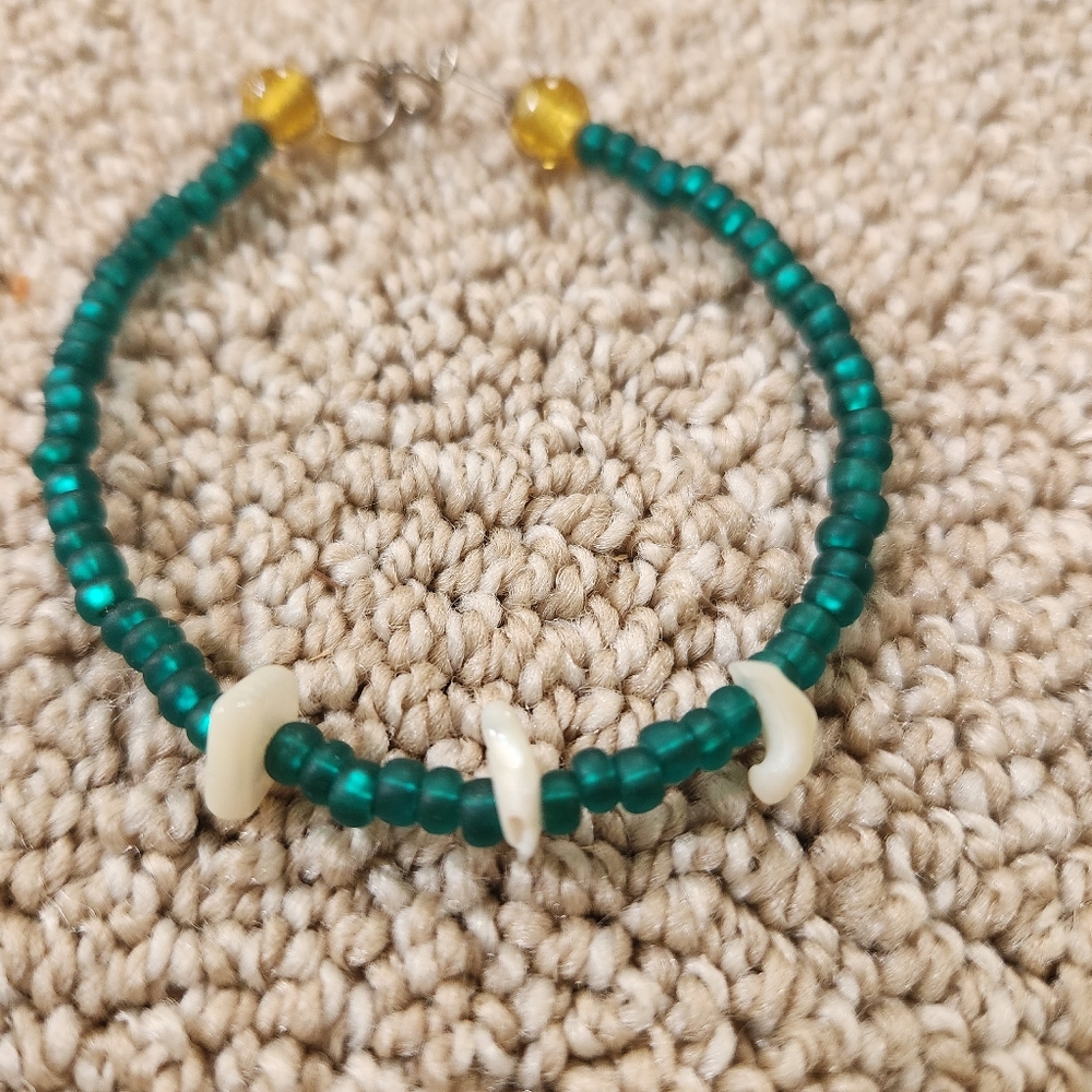 Elegant Green Beaded Bracelet